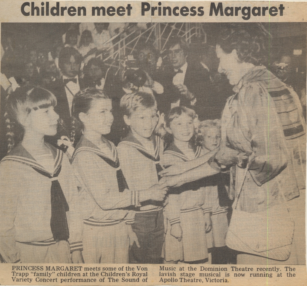 19820625 PRINCESS MARGARET SOUND OF MUSIC CHILDREN CN.jpg
